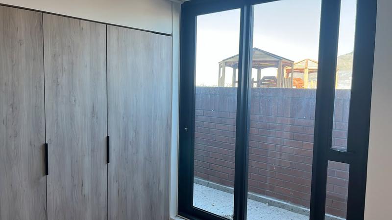2 Bedroom Property for Sale in Paarden Eiland Western Cape